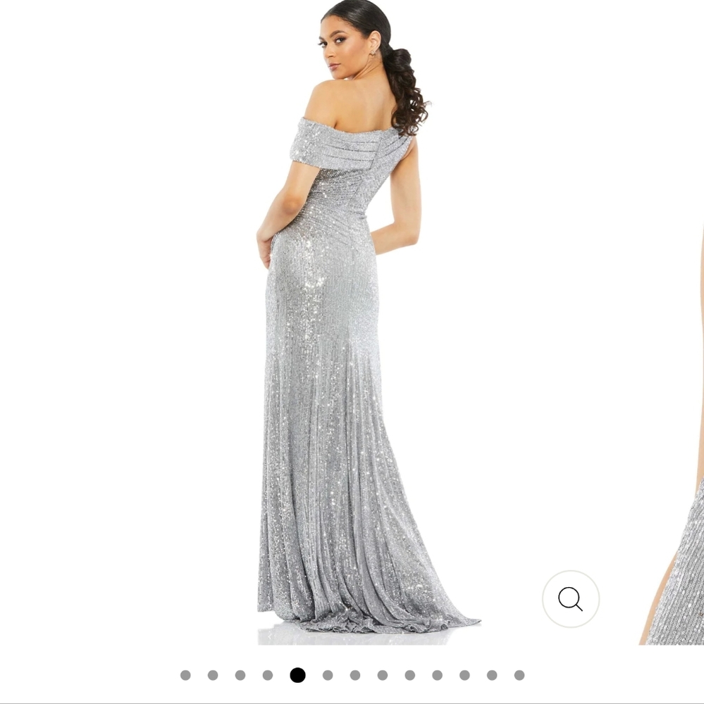 Mac Duggal Size 10 Silver Cold Shoulder Sequins NWOT